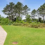 2 Bedroom Lovely In Romo *