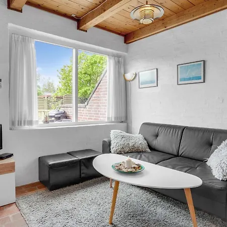 בית נופש 2 Bedroom Lovely In Romo