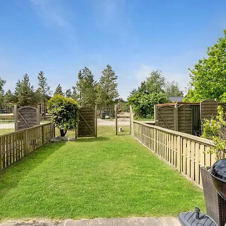 2 Bedroom In Romo *